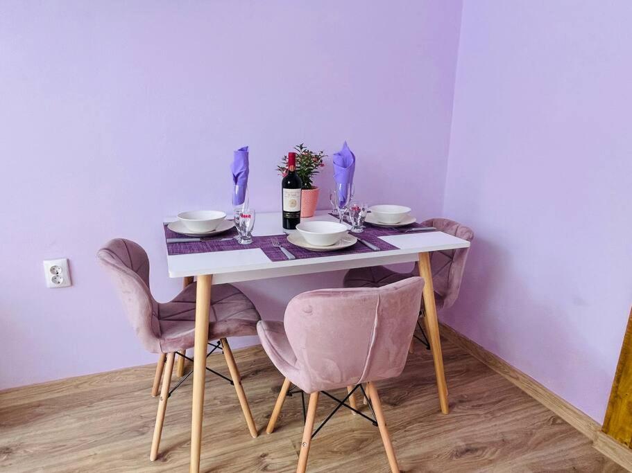 Lavender Luxury Apartment Oradea Luaran gambar