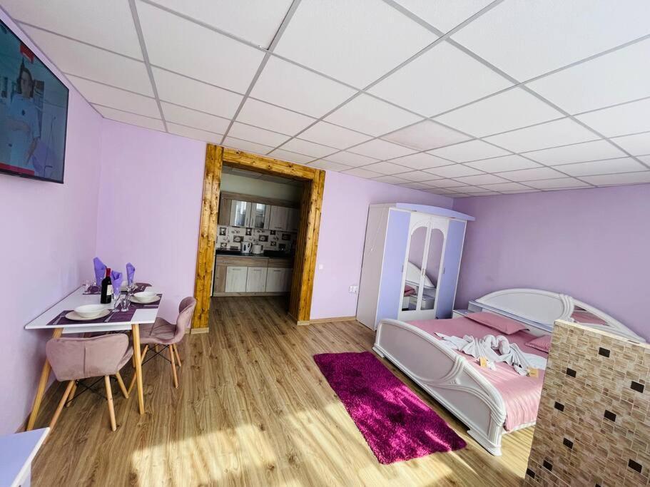 Lavender Luxury Apartment Oradea Luaran gambar