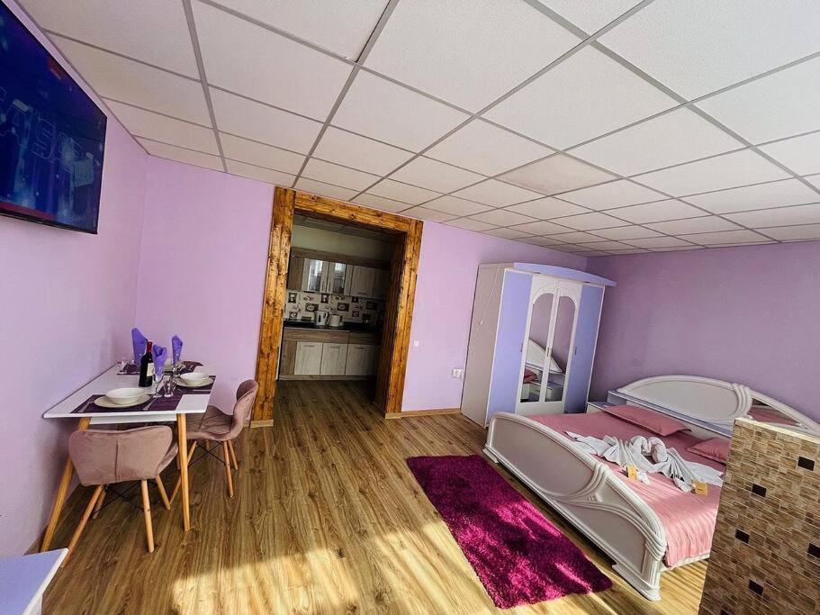 Lavender Luxury Apartment Oradea Luaran gambar